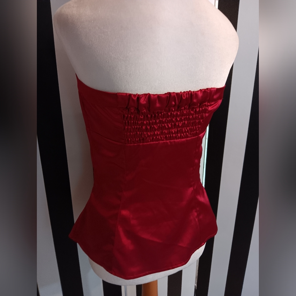 Red Miss Bisou Top - Picture 9 of 10